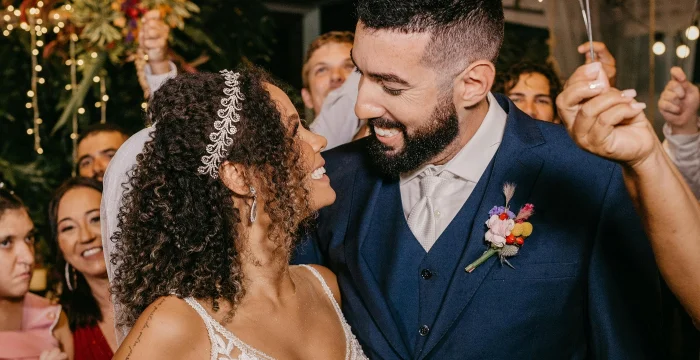 Acconciature capelli ricci matrimonio