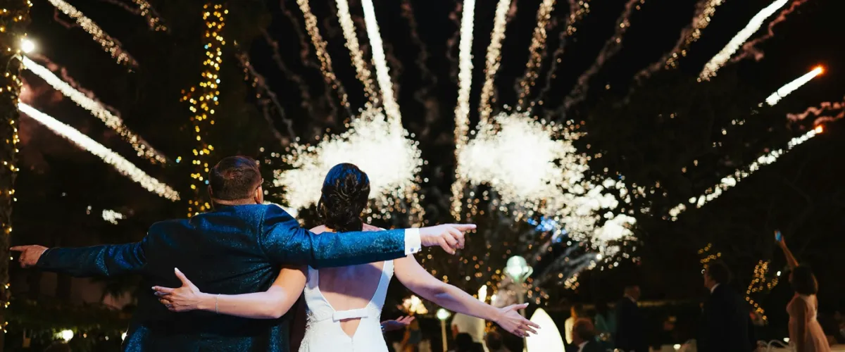 Fuochi d’artificio matrimonio: guida completa per scegliere lo spettacolo perfetto