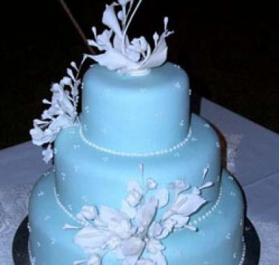 torta nuziale tema matrimonio blu
