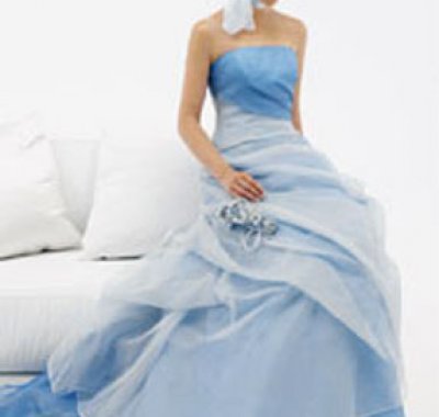 vestito da sposa blu