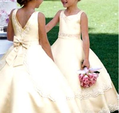 abiti damigelle tema matrimonio in fucsia