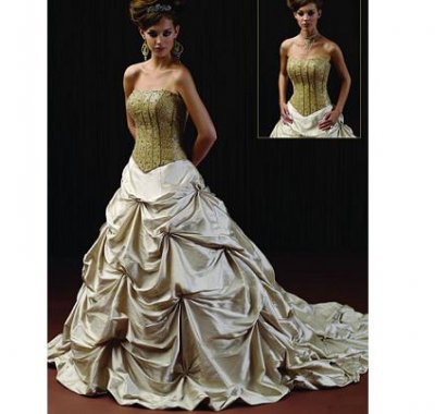 Abito da sposa tema matrimonio verde 