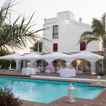 location matrimonio con piscina mondragone 