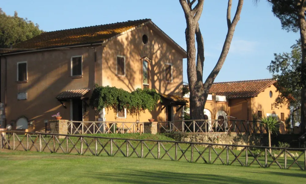 L'incanto del matrimonio in stile provenzale alla Tenuta Rossignoli