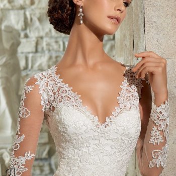 abito da sposa in pizzo