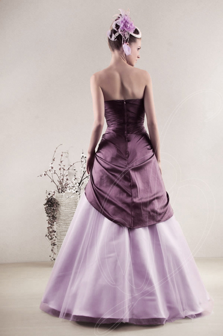 Sposa in viola/nero