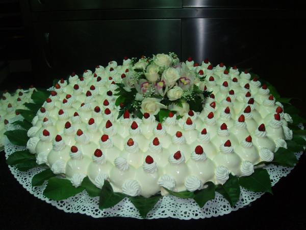 Stampino Per Torta In Porcellana – Coppia Di Sposi Con Velo – Bianco E Nero – Decorazione 8 Cm